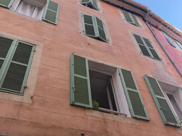 Immeuble de rapport 11 pièces 240 m²