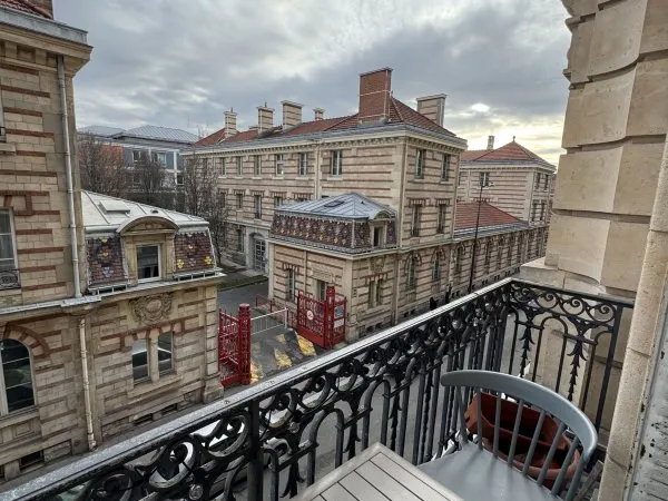 Propose chambre dans appartement en colocation