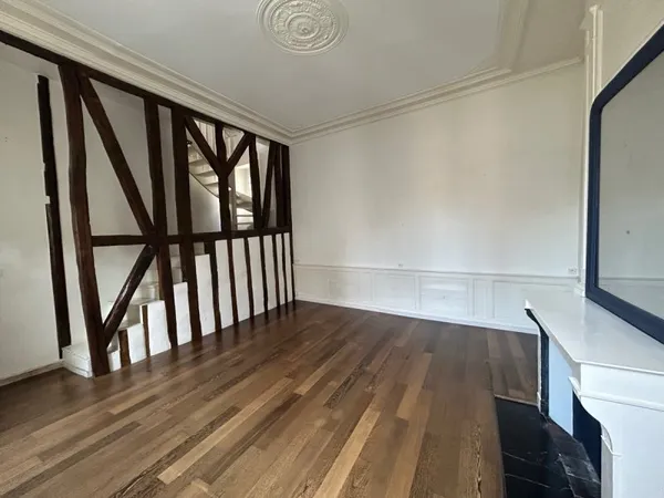 Loue bel appartement T5 en duplex à Bourges