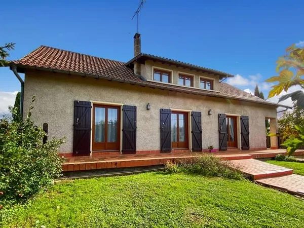 Maison 6 pièces 150 m²