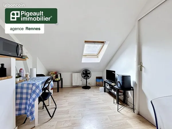 Studio 1 pièce 13 m²