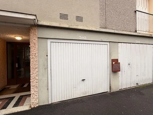 Garage box Amouroux 14,6 m2