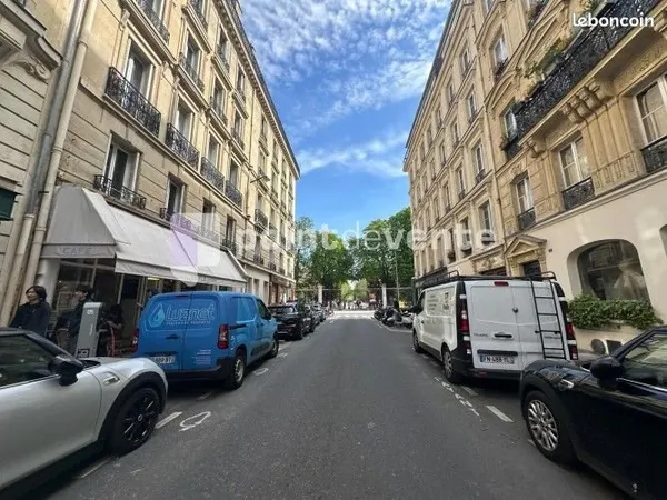 Commerce habillement/textile 37 m²