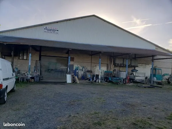 Hangar 1000 m2