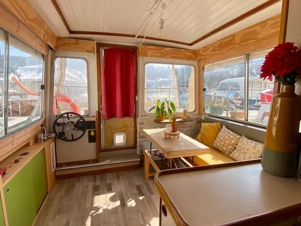 Logement insolite : Péniche habitable 30 m² - Proche Lyon