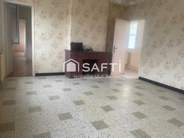 Appartement de 90 m2 à rénover, à deux pas de la mer