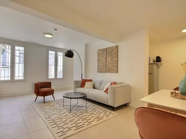 Appartement 1 pièce 50 m²