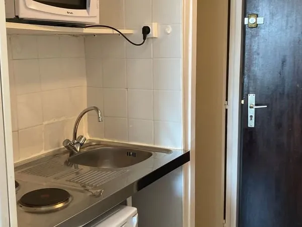 Studette 1 pièce 13 m²