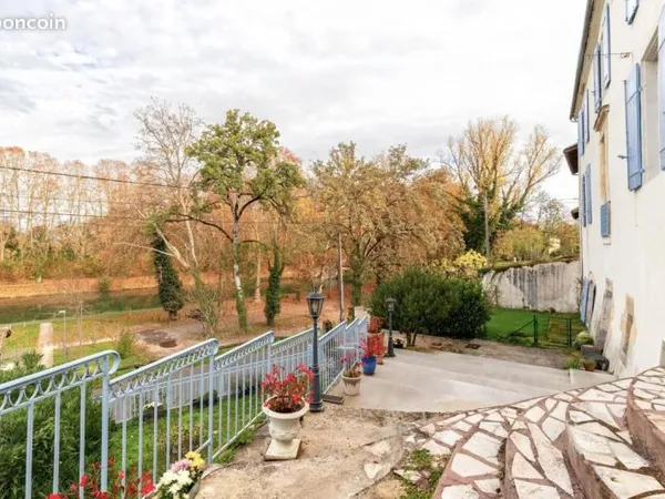 Maison 7 pièces 205 m²