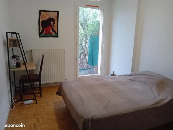 Location temporaire/ chambre meublée/ lyon 8