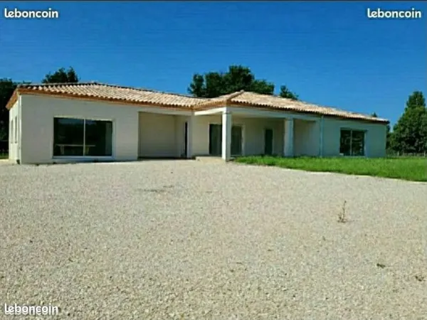 Villa 200m2 - 7 pièces - 2500 m2 de terrain