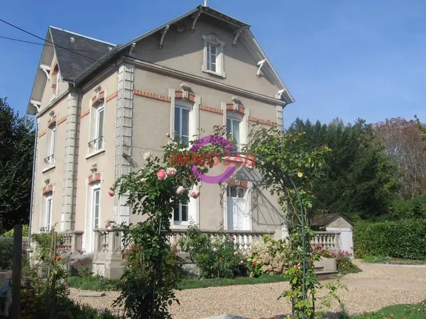 Propriété 7 pièces au coeur de Vendôme