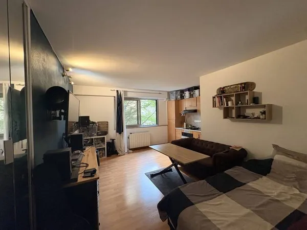 Studio 1 pièce 28 m²