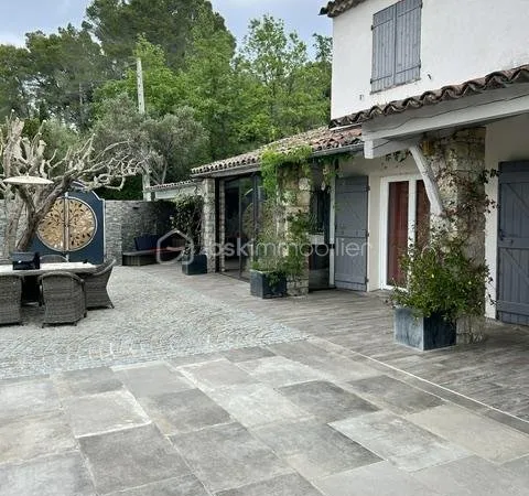 Maison 6 pièces 170 m²
