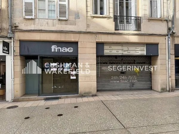 Local commercial 1472 m²