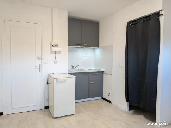 A louer Studio 15 m²