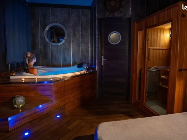 Appartement 30 m² avec sauna et baignoire balnéo - Croix-Rousse Lyon 4