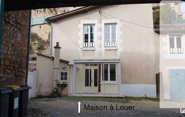 Maison à louer à Lusignan