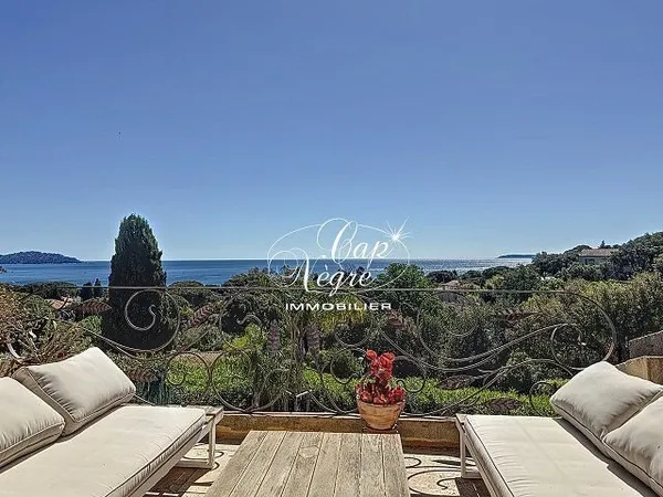 Villa vue mer située proche de la plage de Saint-Clair