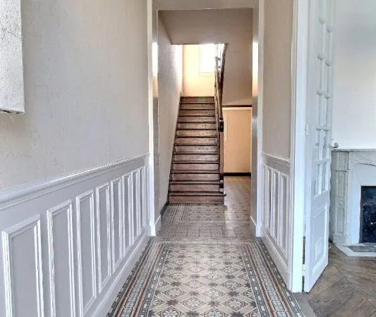 Maison 9 pièces 176 m²