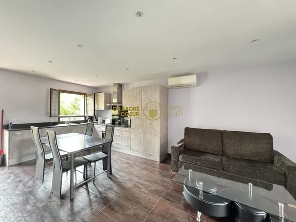 Appartement T3 Prades - 74.09m2 loi carrez - meublé - Place de