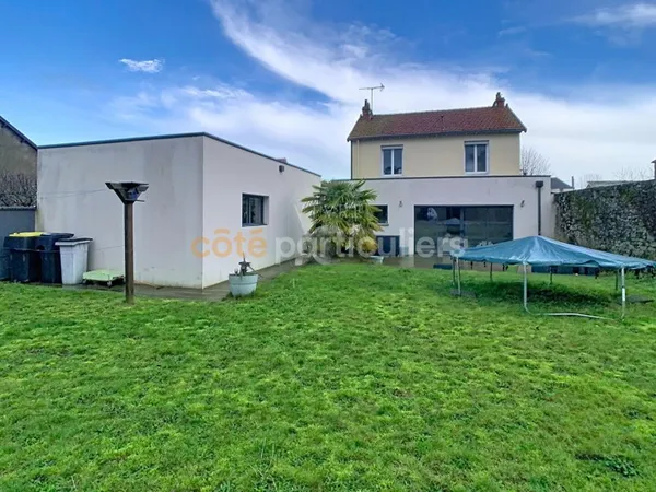 Maison Le Longeron 6 pièce(s) 123 m2