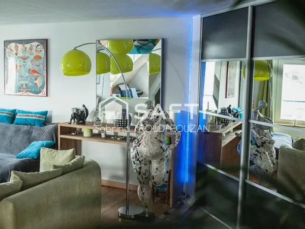Duplex de standing situé au dernier étage, vue port, entièrement rénové, au coeur du port de Binic,