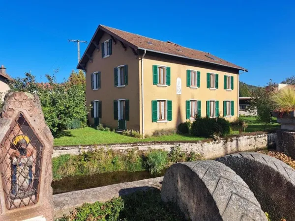 Maison 9 pièces 220 m²