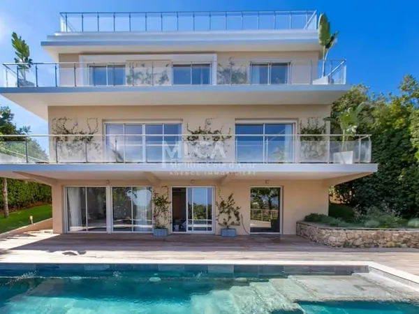 VILLA CONTEMPORAINE/DOMAINE PRIVÉ/ ANTIBES L'ILETTE