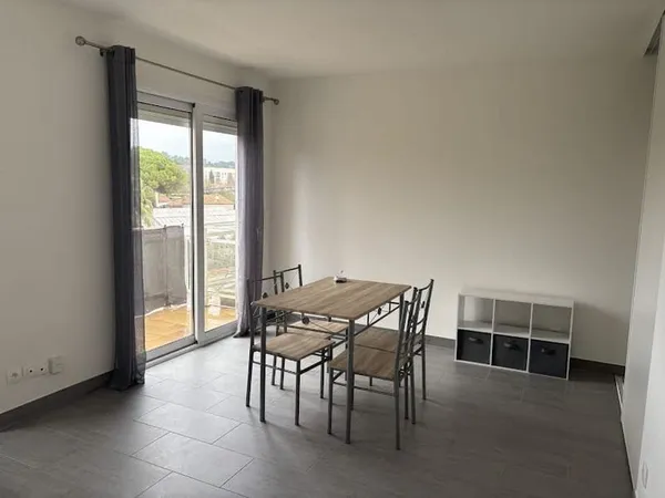 Studio 1 pièce 34 m²