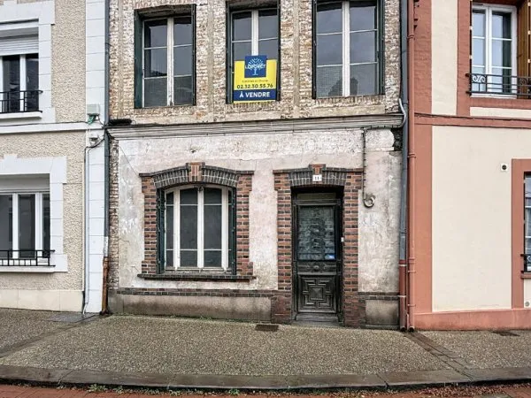 Maison de ville Breteuil 6 pièce(s) 72