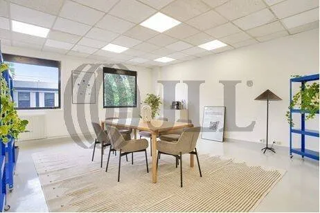 Bureaux 412 m²