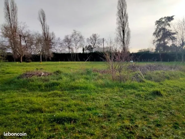 Terrain 424 m² Montendre