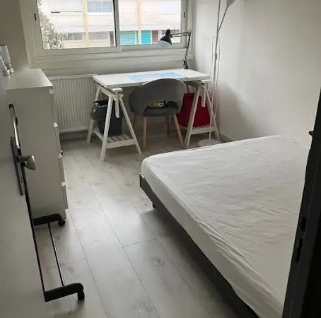 Chambre 1 pièce 9 m²
