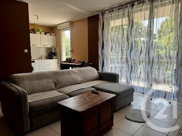 Appartement 5 pièces 64 m²