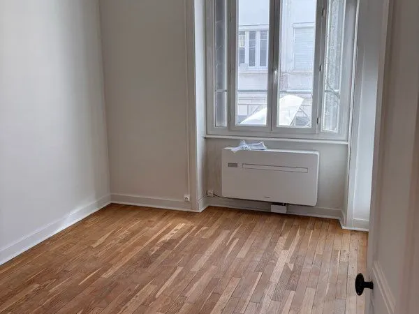 T2 32 m² rénové - DPE C - Lumineux & calme - Idéal investisseur