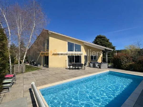 Maison Chaspinhac 5 pièce(s) 142 m2