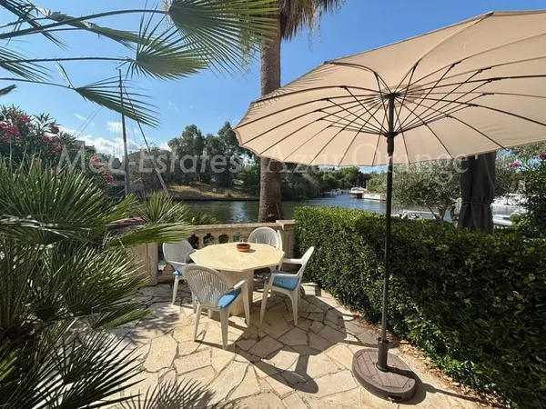 Appartement à Port Grimaud avec amarage privé