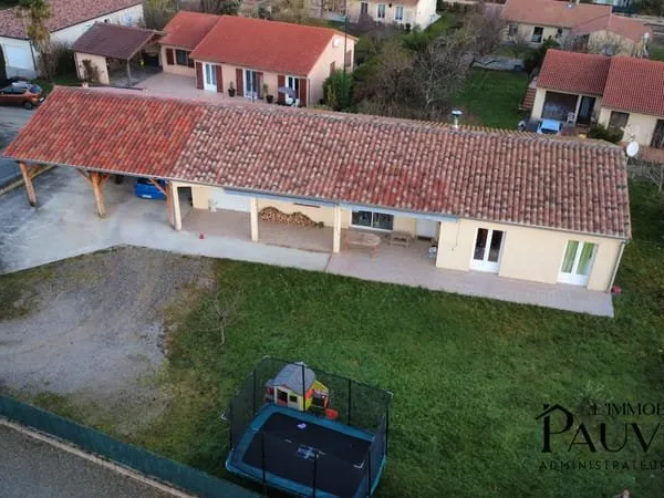Maison T4 de plain-pied 90 m2 habitables Terrain clôturé