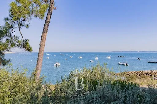 Villa 7 pièces 185 m²
