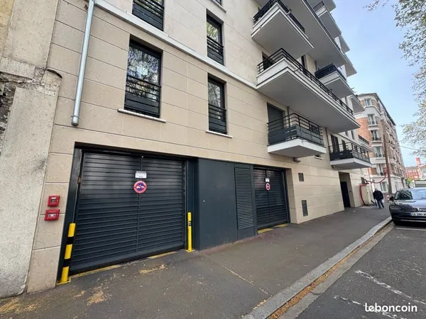 🔥 RARE à Clichy - Parking sécurisé en sous-sol - Rue Gabriel Péri - Accès ultra facile