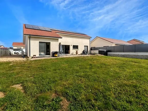 Villa plain pied de 2022 de 115 m² / DPE A / 4 chambres sur 800 m²
