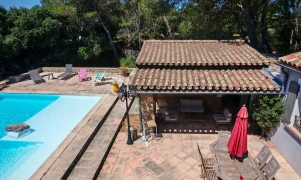 Villa 7 pièces 170 m²