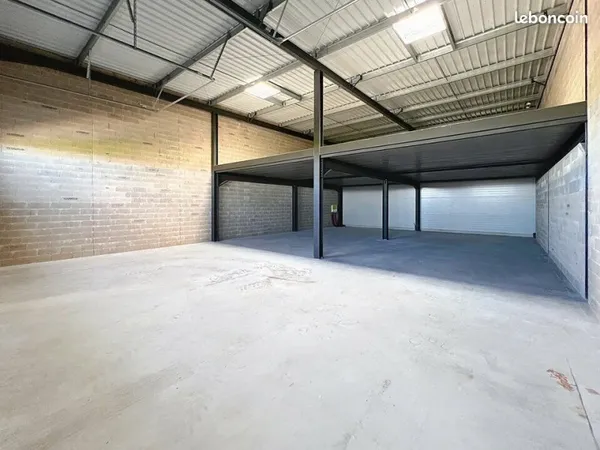 LOCAL D'ACTIVITE 117 m² SAINT-BRICE-COURCELLES