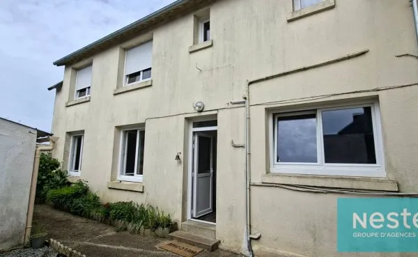 Maison Corlay centre, commerces à pieds, jardin clos, 2 chambres possibles !