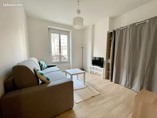Studio 1 pièce 23 m²