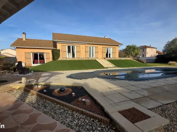 Propriété 4 pièces 120 m²