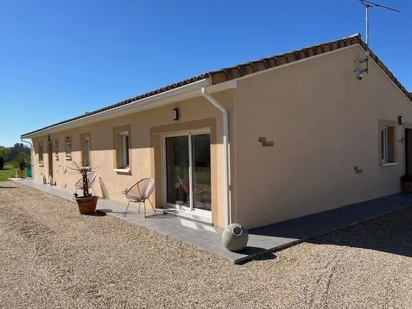 Maison de plain-pied 6 pièces 161 m²