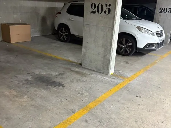 Garage à louer