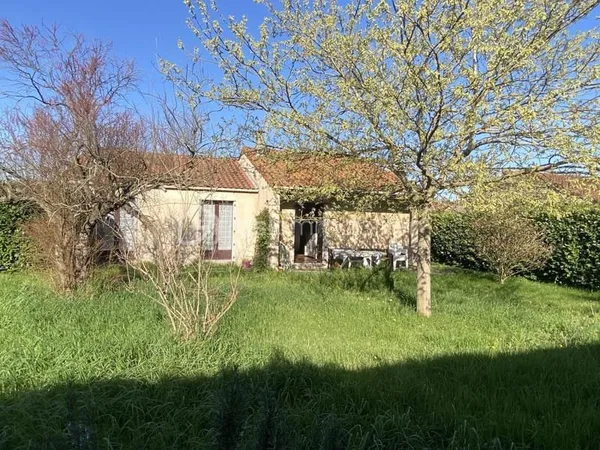 MAISON T5 AVEC JARDIN